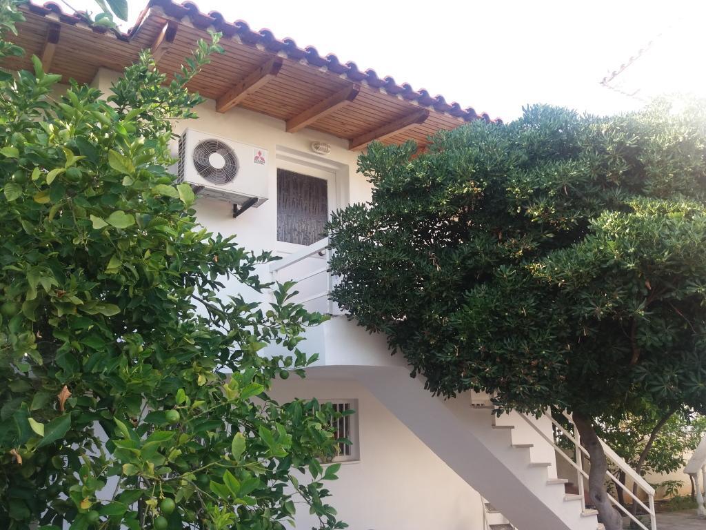 Per Mare Villa Loutra Oraias Elenis Exterior photo